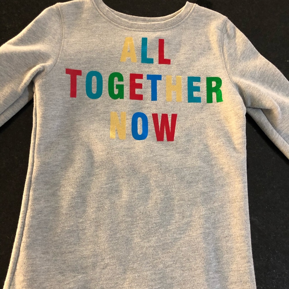 Peek girls long sleeve adorable holiday top.